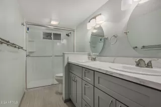 Photo #4: 6905360 Listing