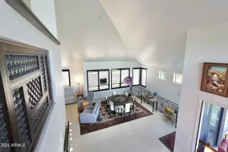 Photo #2: 6905395 Listing 