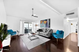 Photo #1: 6905417 Listing 