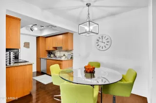 Photo #5: 6905417 Listing 