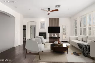 Photo #4: 6905559 Listing