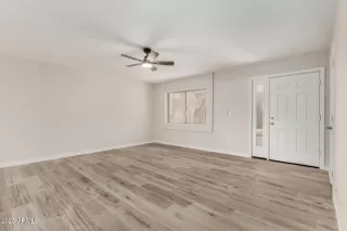 Photo #6: 6905972 Listing