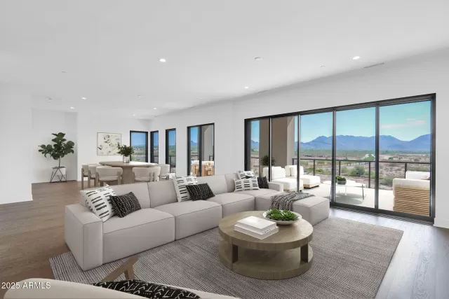 MLS: 6906072 Condo For Sale