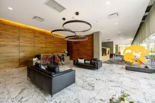 Photo #2: 6906134 Listing 