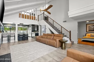 Photo #2: 6906162 Listing