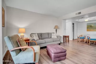 Photo #5: 6906334 Listing 