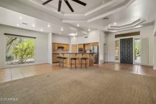 Photo #3: 6906351 Listing