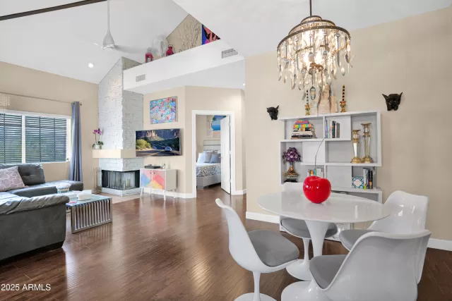 MLS: 6906797 Condo For Sale