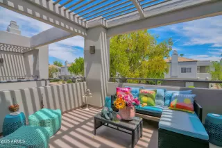 Photo #6: 6906797 Listing 