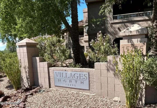 MLS: 6906808 Condo For Sale