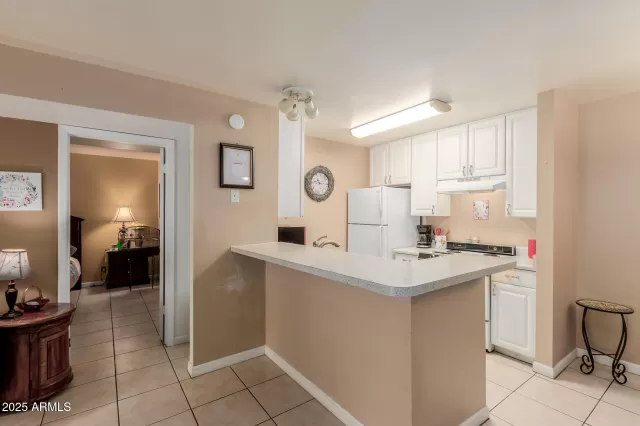 MLS: 6906870 Condo For Sale