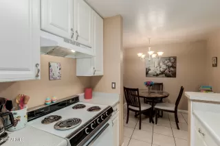 Photo #5: 6906870 Listing 