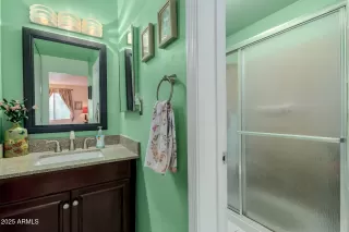 Photo #6: 6906870 Listing 