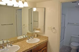 Photo #6: 6906926 Listing