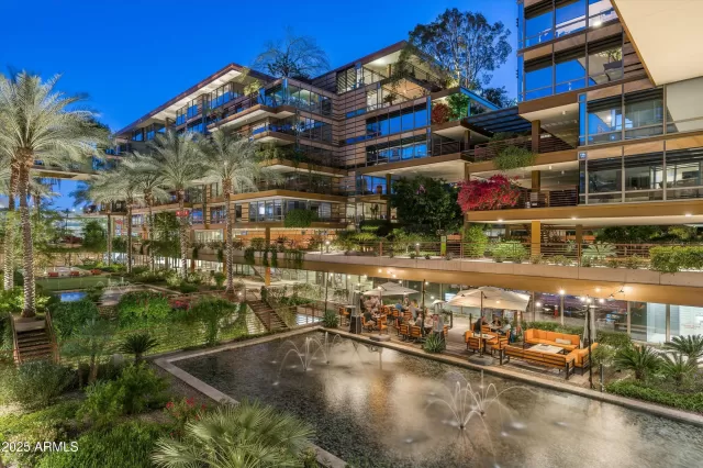 MLS: 6906974 Condo For Sale