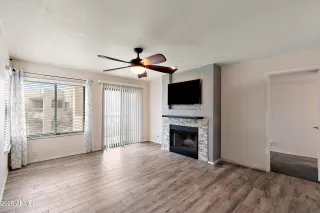 Photo #3: 6907033 Listing 