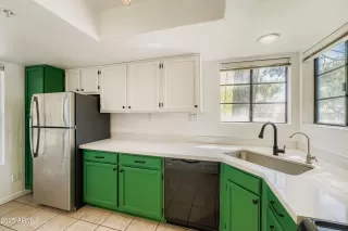 Photo #3: 6907177 Listing