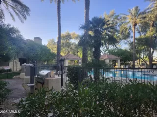 Photo #5: 6907231 Listing