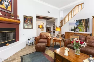 Photo #3: 6907373 Listing 