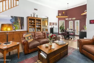 Photo #4: 6907373 Listing 