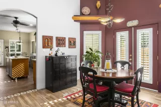 Photo #5: 6907373 Listing 