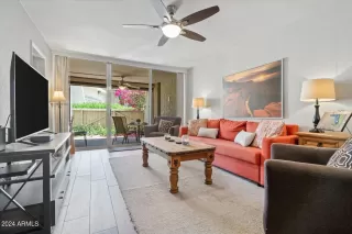 Photo #2: 6907391 Listing 