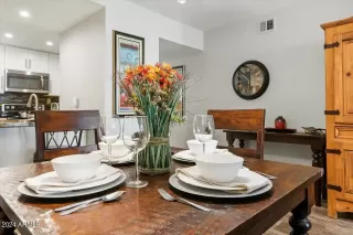 Photo #6: 6907391 Listing 