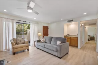 Photo #3: 6907549 Listing 