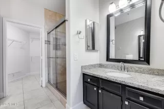 Photo #5: 6907552 Listing