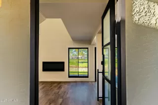 Photo #3: 6907655 Listing