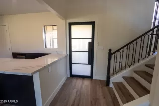 Photo #4: 6907655 Listing