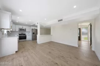 Photo #1: 6907711 Listing