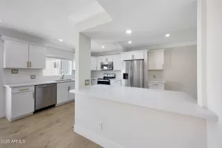 Photo #2: 6907711 Listing