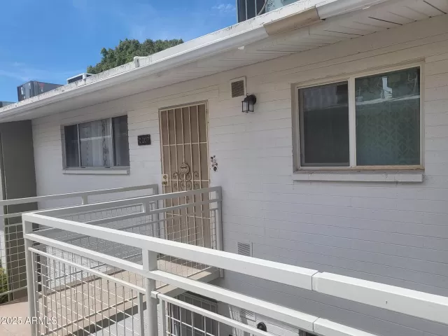 MLS: 6907840 Condo For Sale