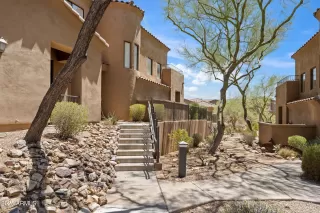 Photo #1: 6908046 Listing