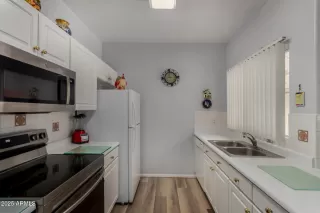 Photo #4: 6908175 Listing 