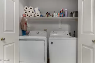 Photo #6: 6908175 Listing 