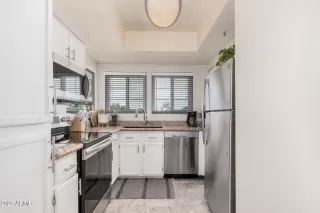 Photo #4: 6908225 Listing 