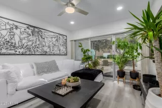 Photo #1: 6908280 Listing