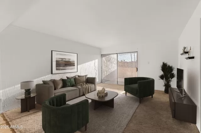 MLS: 6908795 Condo For Sale