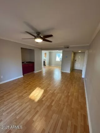 Photo #3: 6908987 Listing