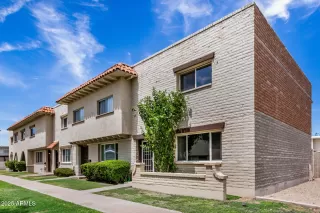 Photo #2: 6908994 Listing