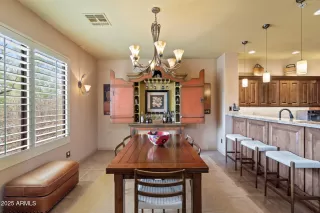 Photo #4: 6909085 Listing