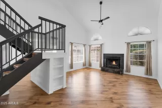 Photo #4: 6909134 Listing 