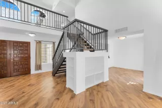 Photo #5: 6909134 Listing 