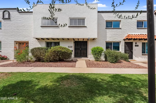 MLS: 6909165 Condo For Sale