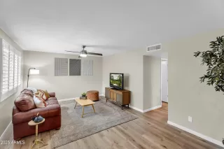 Photo #6: 6909165 Listing 