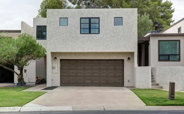 MLS: 6909229 Condo For Sale