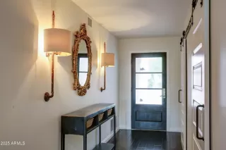 Photo #3: 6909229 Listing 