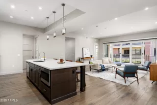 Photo #3: 6909296 Listing 